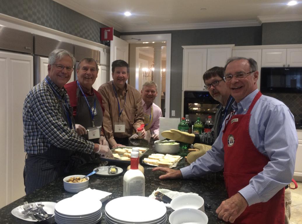 Kiwanis Serves At Fischer House